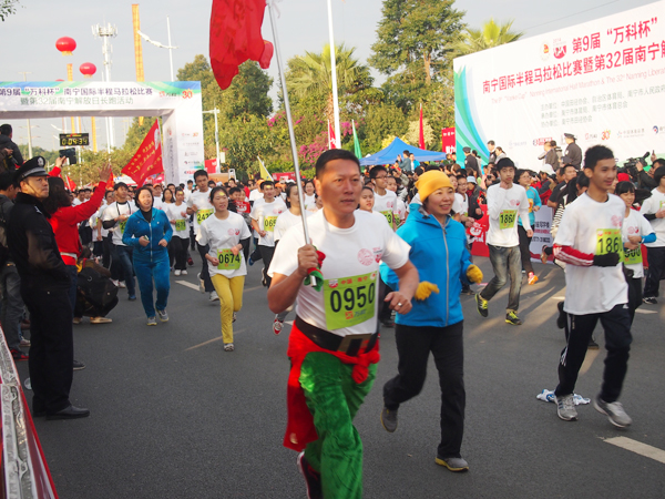 青龍團(tuán)隊(duì)成員風(fēng)采 青龍公司