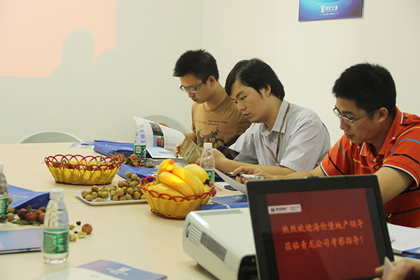 雙方互動就合作事宜進行咨詢 建筑防水