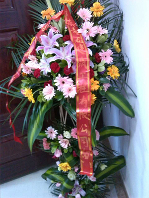 青龍公司贈(zèng)送的花籃 西安防水