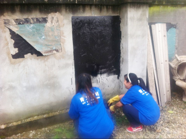 大家親身體驗刷涂料技巧 四川防水